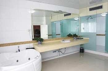 Urumqi Jingu Hotel Kültér fotó