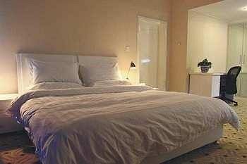 Urumqi Jingu Hotel Kültér fotó